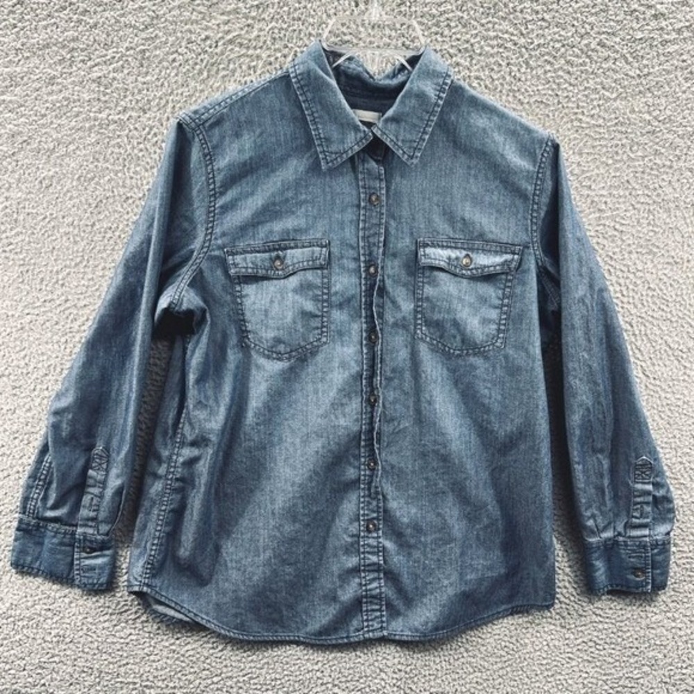 Chicos Womens Chambray Shirt L Utility Classic Casual Layering Western Relaxed